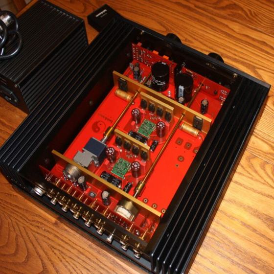 Pre-owned pre-amplifier - Brinkmann Calvin (remote control included)