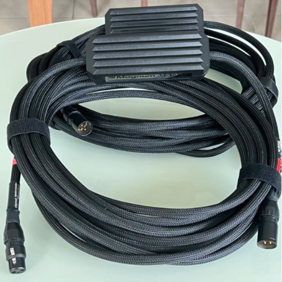 Pre-owned Interconnect cables MIT Magnum MA XLR - Audiophile