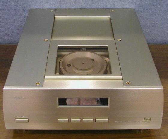 Pre-owned CD DRIVE PLAYER CEC TL1X (gold)