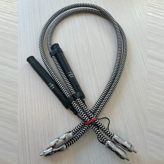 Pre-owned Interconnect Cable AudioQuest Cheetah DBS -  RCA to RCA (1m)