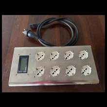  Pre-owned Power Strip Labtek ( 8 outlets) - Audiophile