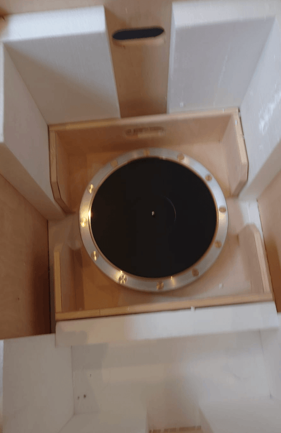 Pre-owned Turntable EAT FORTISSIMO S Piano Black with Tonearm EAT CNOTE 12' (Cartridge not included) - AudioSoundMusic