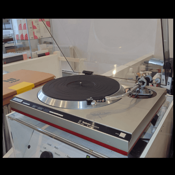  Turntable Technics  SL150 MKII with Tonearm SME Model 3009