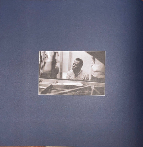 <transcy>Miles Davis - Kind of Blue (Edition originale, 2LP, Coffret, Ultra Analog, Half-speed Mastering, 45 tours)</transcy>