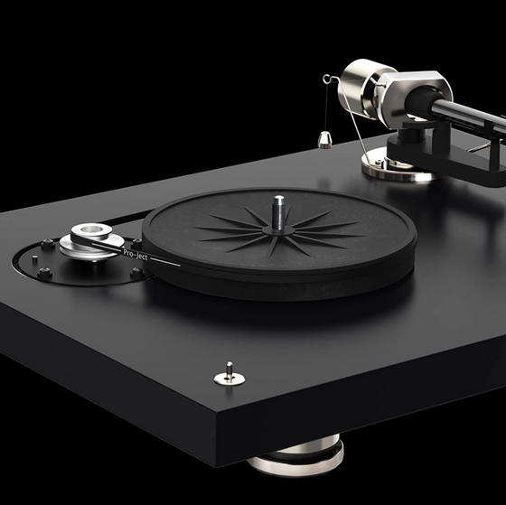 Turntable Pro-ject Debut PRO (Clamp not included)