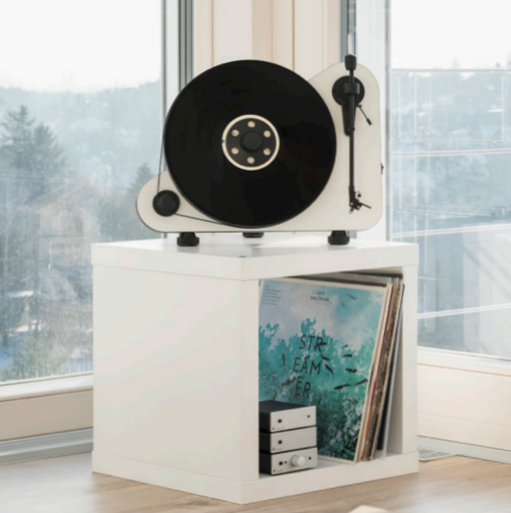 Turntable Pro-ject VT-E RIGHT (Dustcover not included)