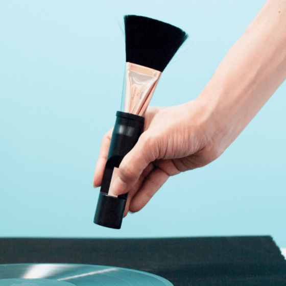 Furutech ASB-2 ion antistatic brush - AudioSoundMusic