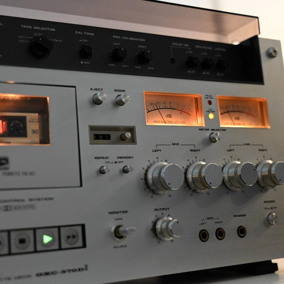 Pre-owned Cassette Deck Akai GXC-570D II - AudioSoundMusic