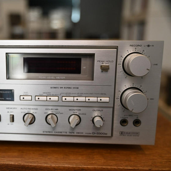 Pre-owned Cassette Hitachi D-330M Silver - AudioSoundMusic