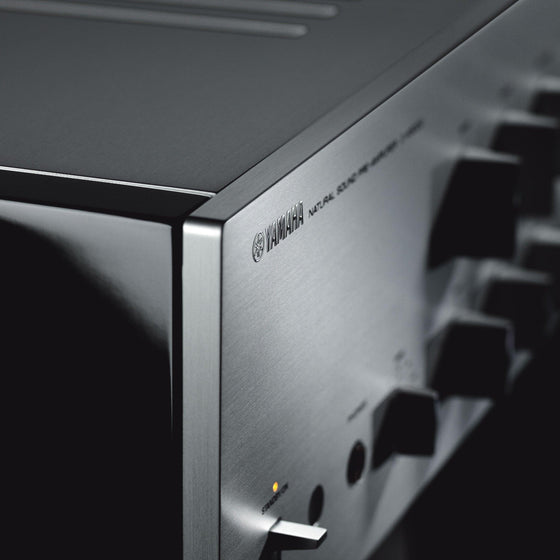 SOLID STATE PRE AMPLIFIER YAMAHA C-5000 - AudioSoundMusic
